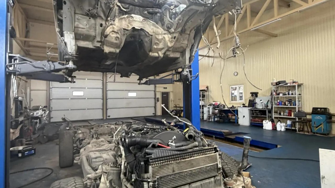 Автоцентр "Техносервис"