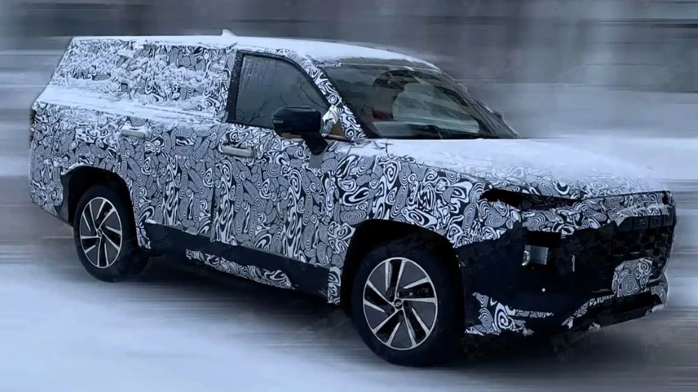 В Китае появились шпионские снимки нового внедорожника Chery T1T.