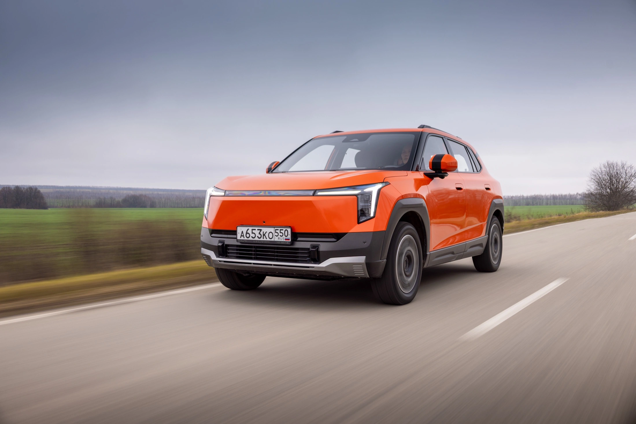 Компания Evolute, выпускающая автомобили в Липецкой области, объявила цены на обновленный электрический кроссовер i-Joy.