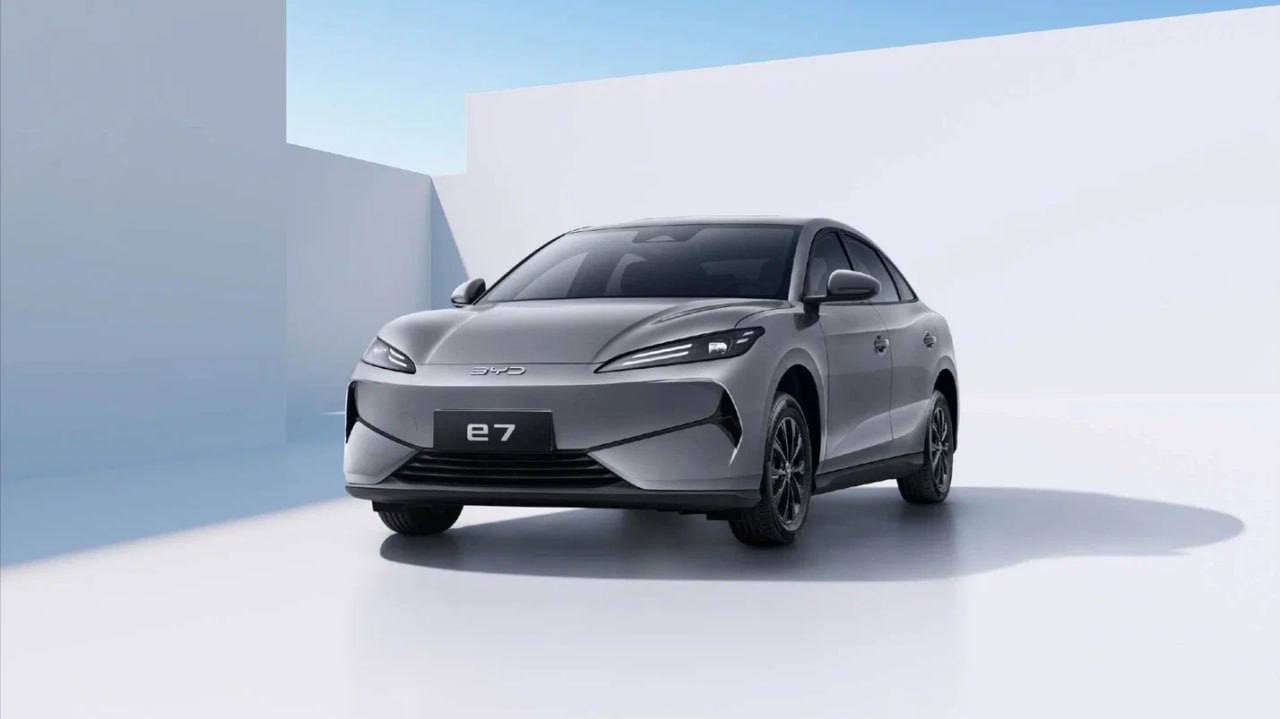 BYD E7 - Очередная новинка из Китая по цене Lada Vesta.