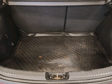 Hyundai Solaris, 2011г., передний привод, механика
