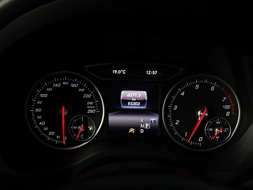 Mercedes-Benz GLA, 2018г., полный привод, робот