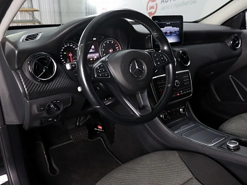 Mercedes-Benz GLA, 2018г., полный привод, робот