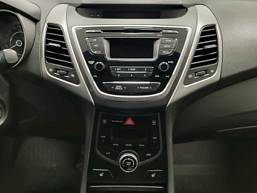 Hyundai Elantra, 2014г., передний привод, механика