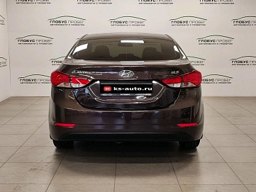 Hyundai Elantra, 2014г., передний привод, механика