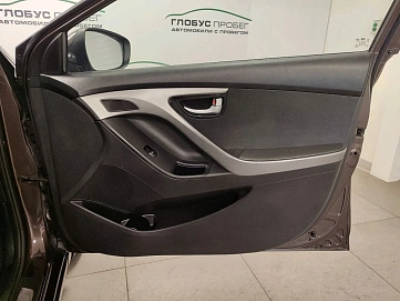 Hyundai Elantra, 2014г., передний привод, механика