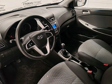 Hyundai Solaris, 2011г., передний привод, механика